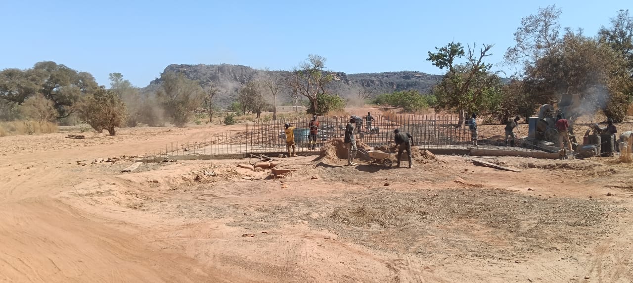 Travaux de voirie et de terrassement menés par MOHA COM SARL