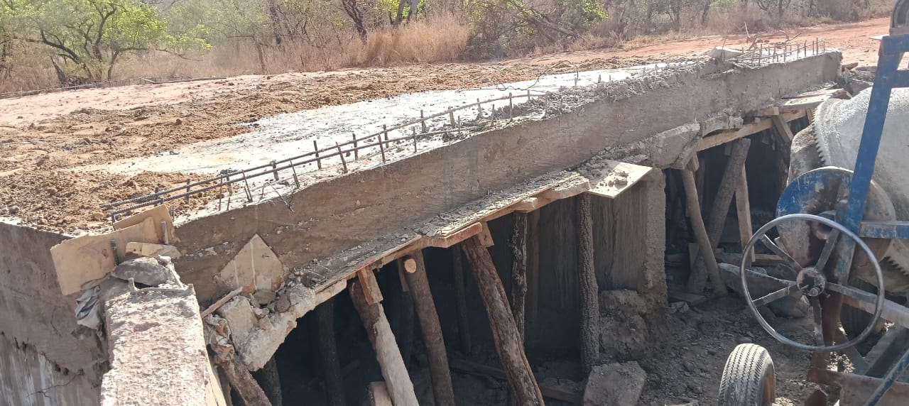 Ouvrage de franchissement et de drainage réalisé par MOHA COM SARL
