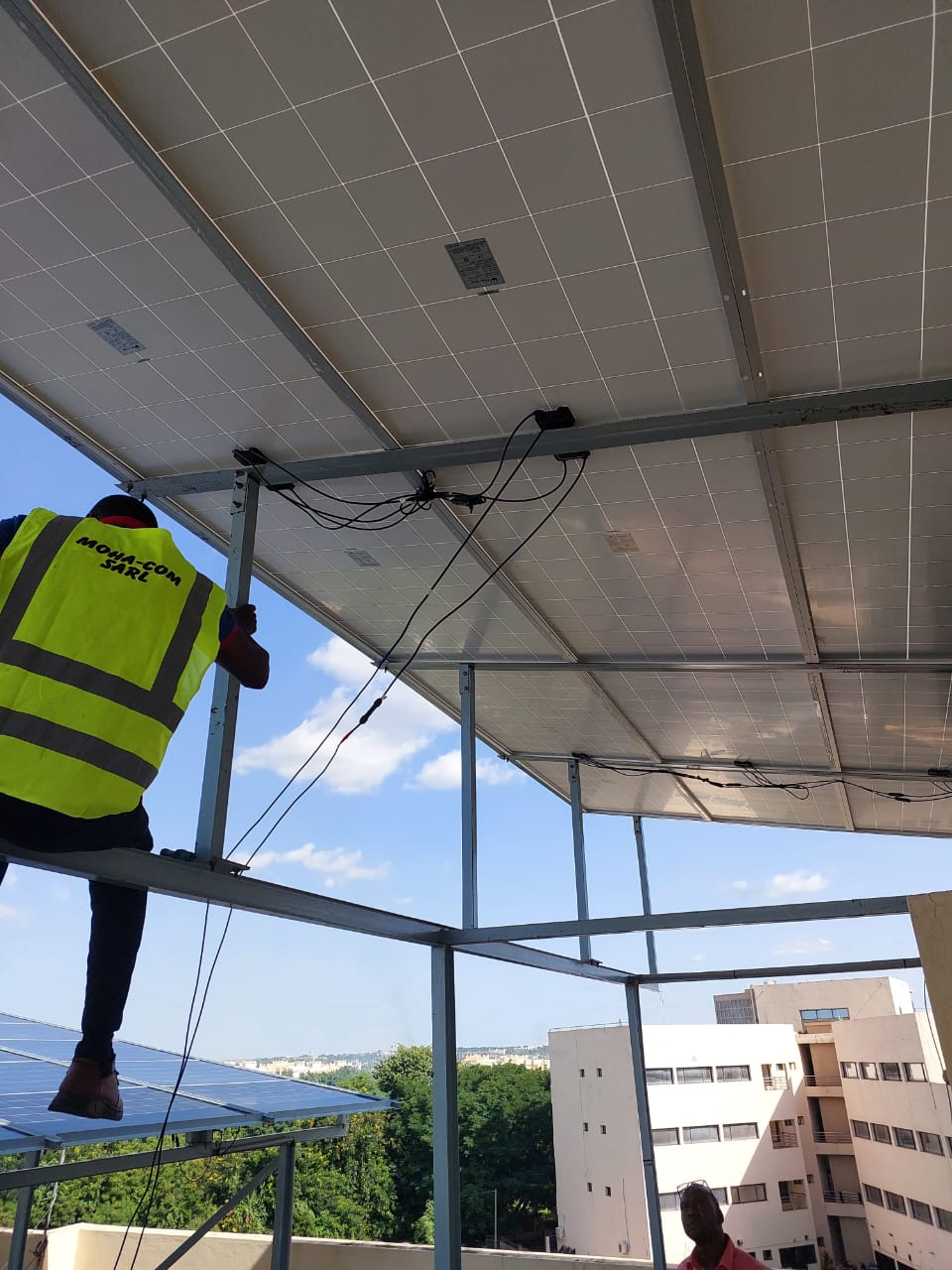 Centrale photovoltaique equipee par MOHA COM SARL au Mali
