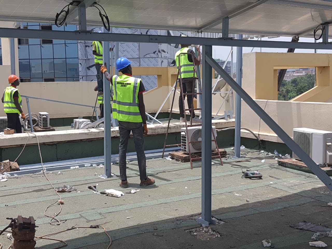 Centrale photovoltaique equipee par MOHA COM SARL au Mali