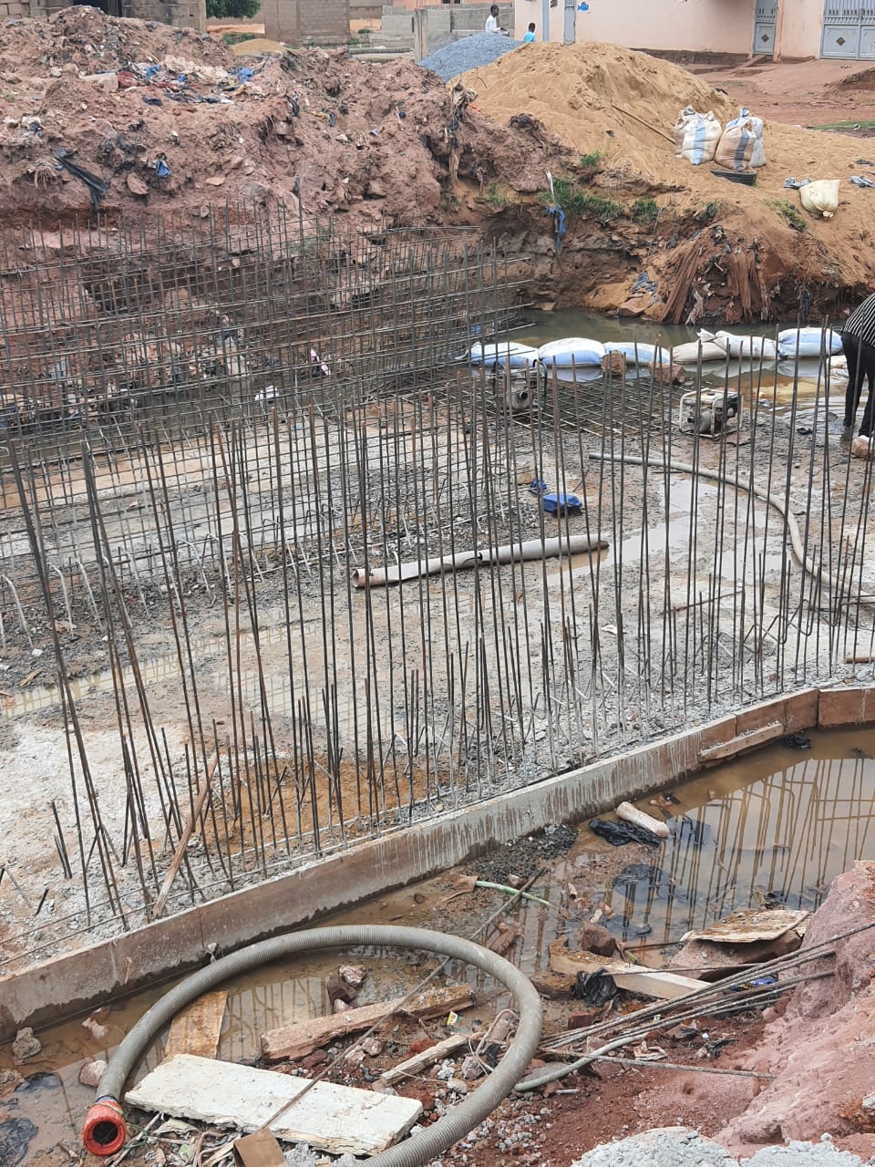 Batiment en cours de construction par MOHA COM SARL