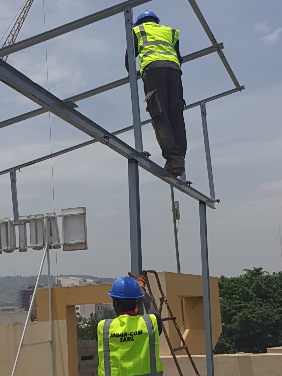Centrale photovoltaique equipee par MOHA COM SARL au Mali